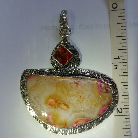 Agate and Garnet pendant - Picture 1 of 3